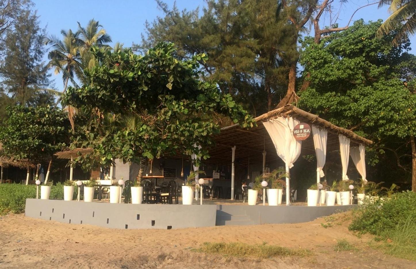 Mamagoa Beach Resort Mandrem Esterno foto